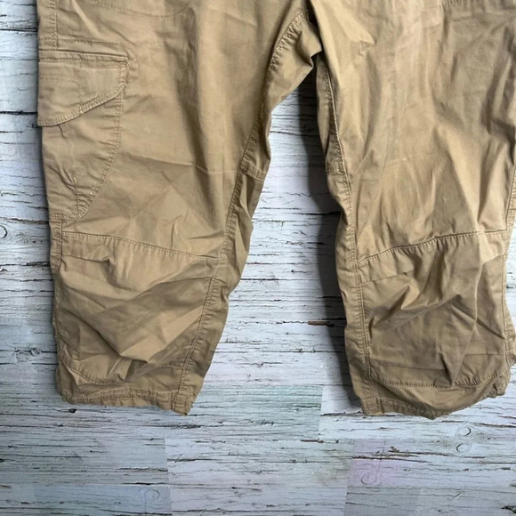 The North Face Women’s Khaki Cargo Capri Pants Size 4  tan - Picture 5 of 11